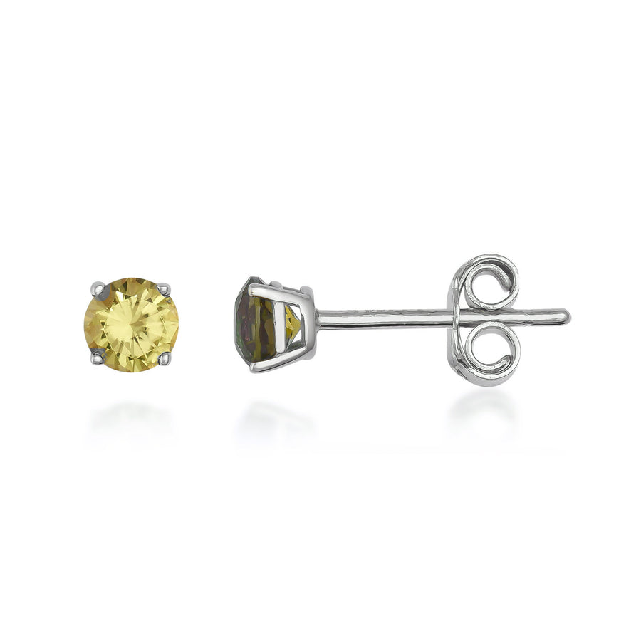 Orecchini a lobo con pietra da 4 mm in oro bianco 14kt con peridoto, vista frontale e laterale su sfondo bianco
