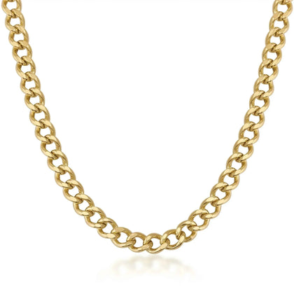 Chaîne maille cubaine Miami en or jaune 14 carats sur fond blanc