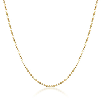 Chaîne maille boule en or jaune 14 carats sur fond blanc