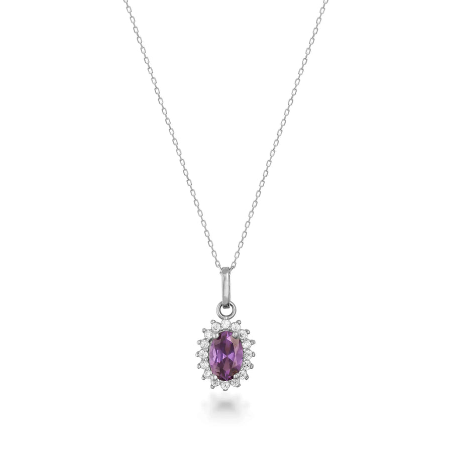 Collana con ciondolo halo in oro bianco 14kt con ametista creata in laboratorio su sfondo bianco