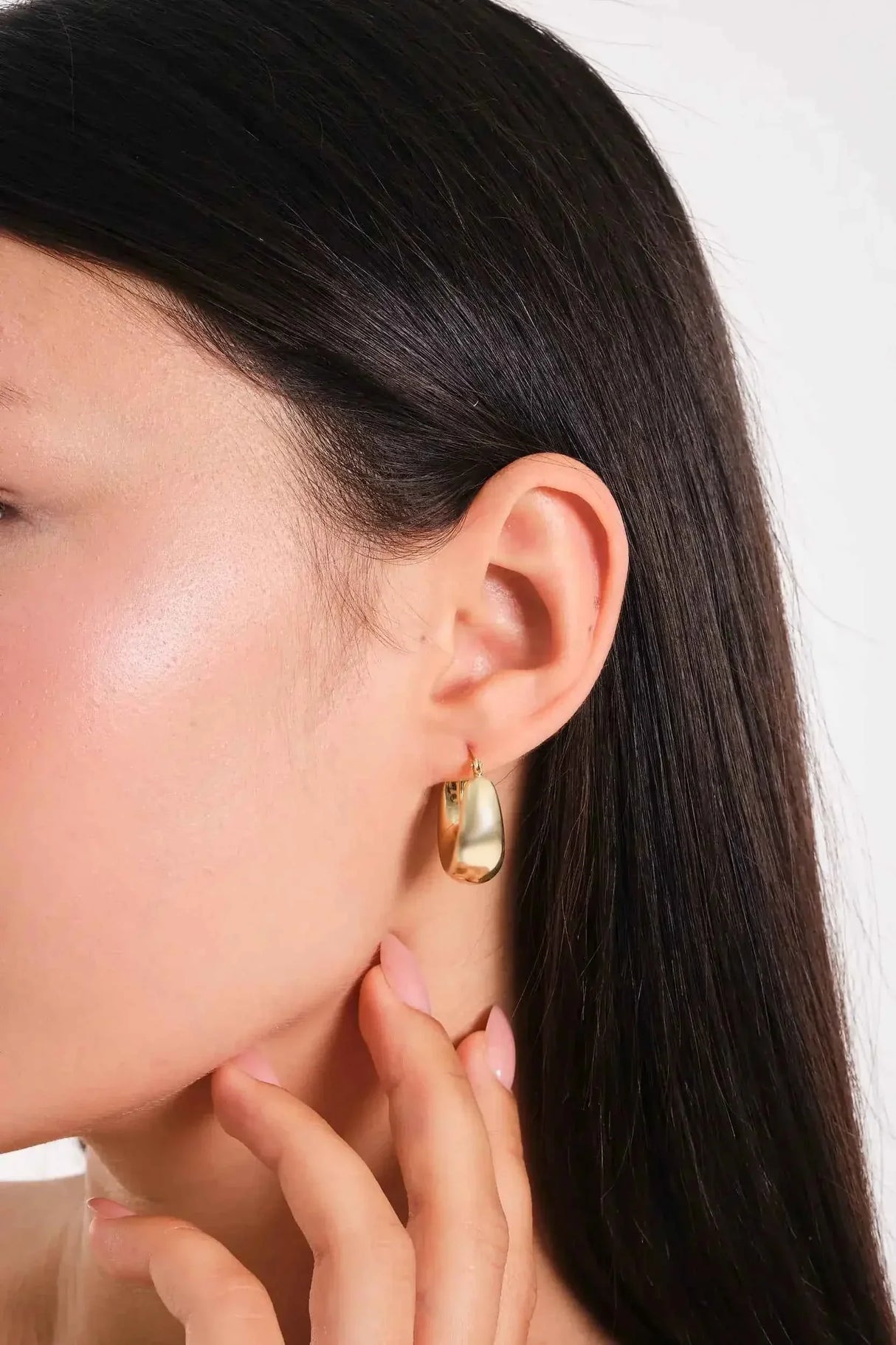 Bold Teardrop Hoop Earrings – High Polish Lightweight Statement Hoops