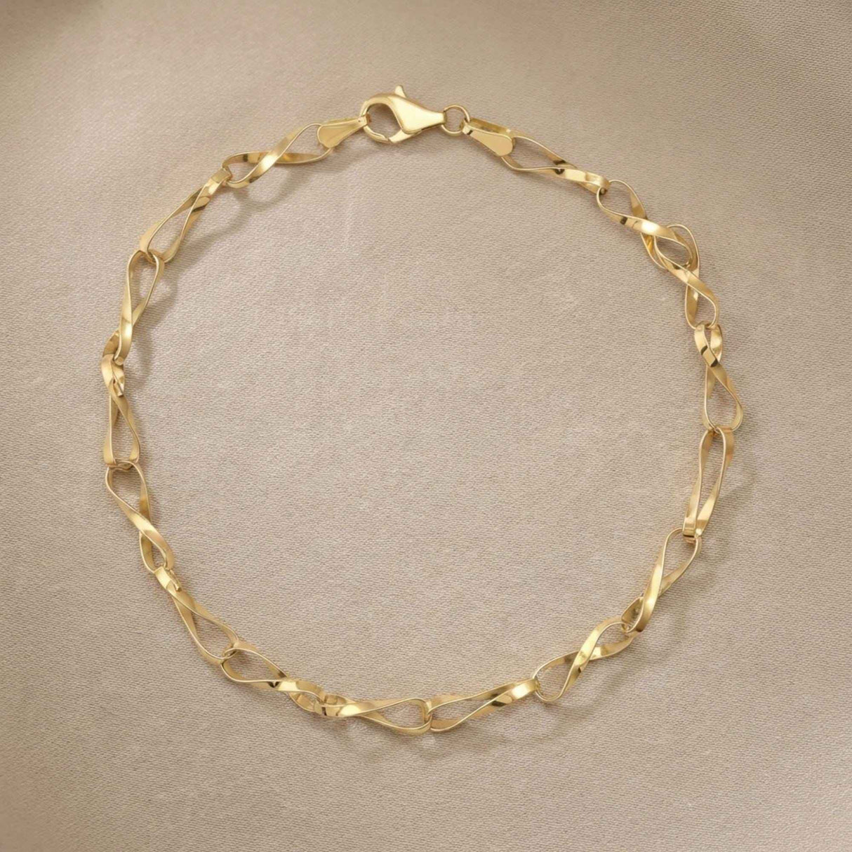 Twisted Gold Chain Bracelet 14K Solid Gold Minimal Everyday Jewelry