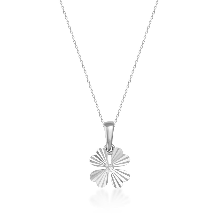 Collier trèfle à quatre feuilles taille diamant en or blanc 14 carats sur fond blanc