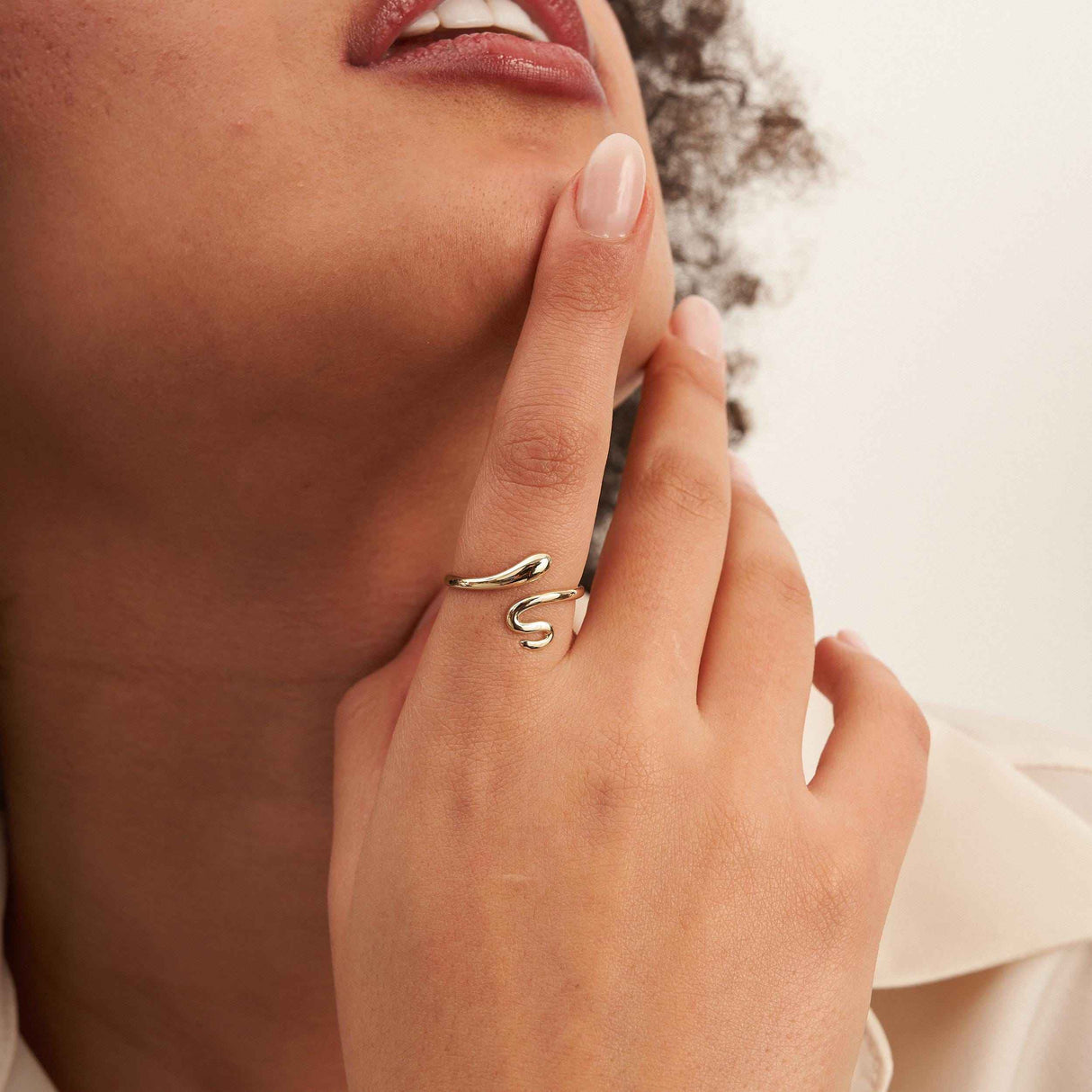 14K Solid Gold Serpent Ring, Minimal Snake Ring, Symbolic Power Jewelry