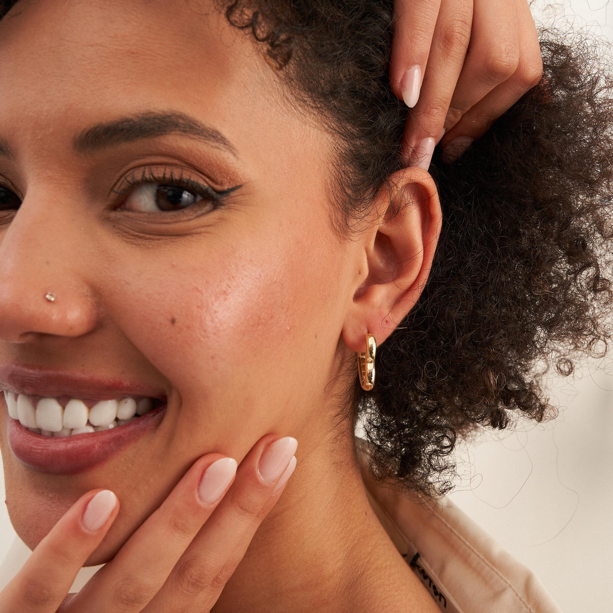 14K Solid Gold Heart Hoop Earrings, Chunky Puffy Heart Huggie Hoops