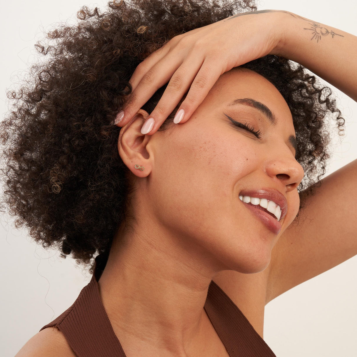 14K Gold Infinity Stud Earrings Minimal Symbol Dainty Forever Love Jewelry