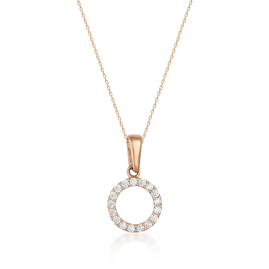Collar con colgante círculo halo con circonitas en oro rosa de 14 quilates sobre fondo blanco