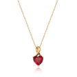 Collana con ciondolo cuore in oro rosa 14kt con rubino creato in laboratorio e passante ritorto su sfondo bianco