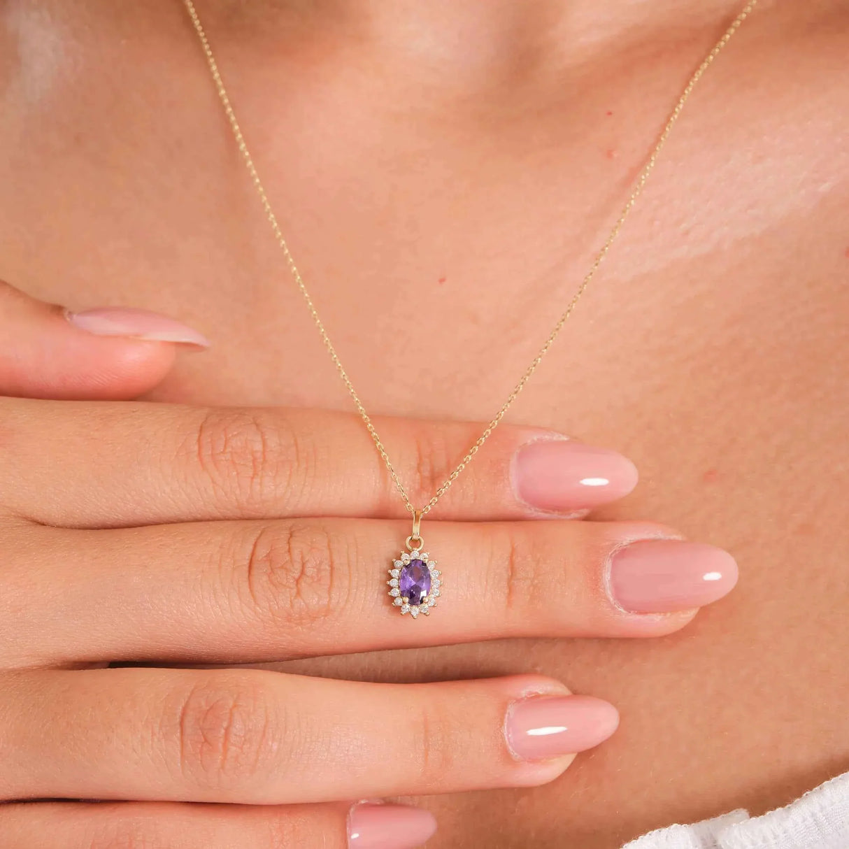 February Birthstone – Amethsyt Halo Pendant Necklace