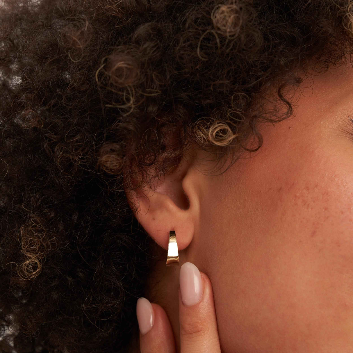 14K Solid Gold Hinged Hoop Earrings Chunky Latch Back Minimal Everyday Jewelry