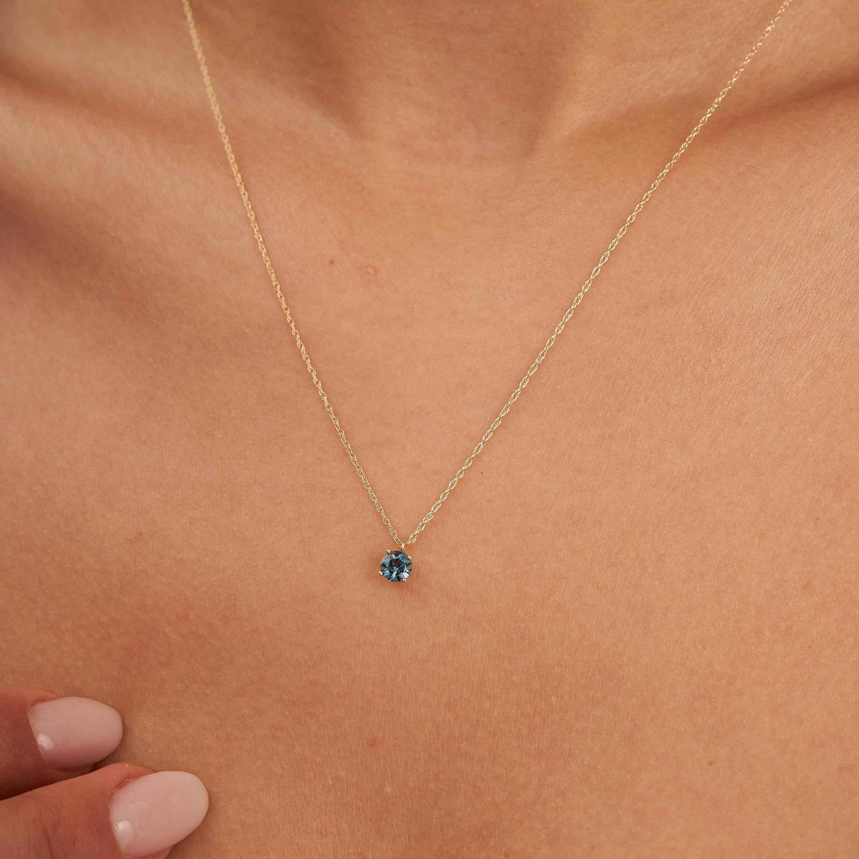 14K Solid Gold London Blue Topaz Solitaire Pendant Necklace