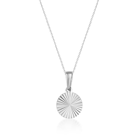 Collier disque soleil rayonnant taille diamant en or blanc 14 carats sur fond blanc