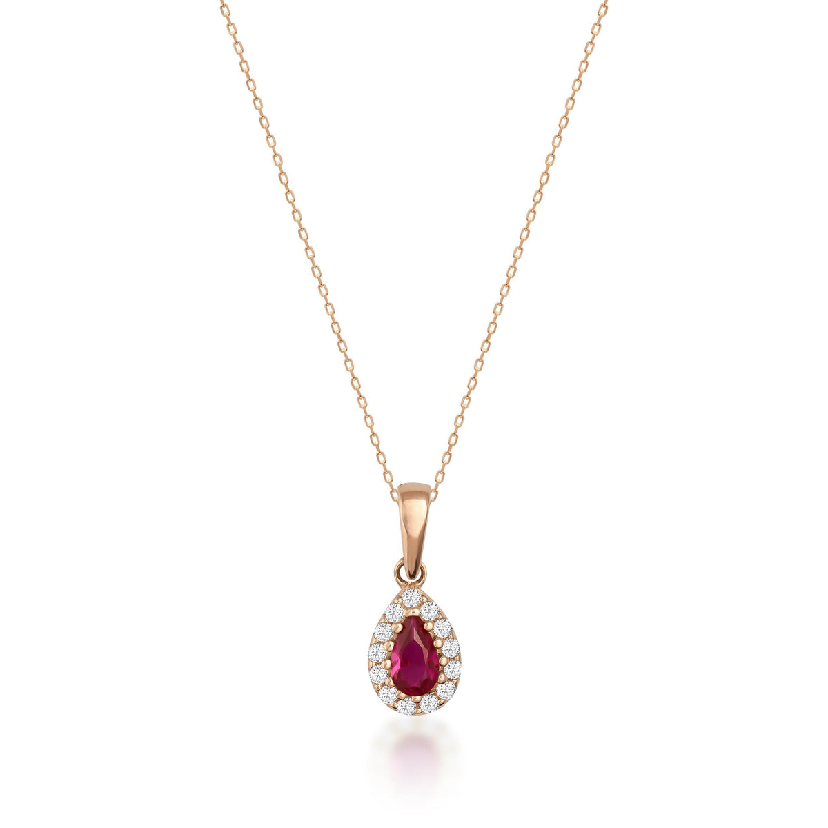 Halo-Halskette mit tropfenförmigem laborgezüchtetem Rubin aus 585er Roségold auf weißem Hintergrund