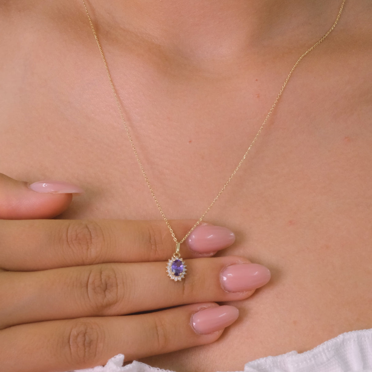 February Birthstone – Amethsyt Halo Pendant Necklace